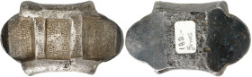Chine
Yunnan Sanchuo Jieding 
 
5 Tael en argent - ND 
 
Type Provincial à 3 tampons. 
 
Tampons寶慶源記匯號紋銀 ( BanqueBaoqingyuan argent fin ). 
 ...