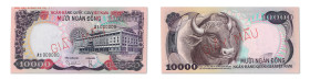 Vietnam (Sud)
Banque Nationale 
Spécimen du 10000 Dông 
ND (1975) - A.1/000000 
"GIÂY MÂU" imprimé en rouge. 
"077" imprimé en rouge. 
Pick manq...
