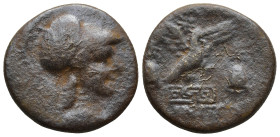 PHRYGIA. Apameia. (Circa 88-40 BC)
AE Bronze (21,9mm 6,8g)
Obv: Helmeted bust of Athena right.
Rev: Eagle alighting right on maeander pattern; pilo...