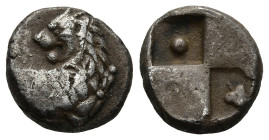 THRACE. Chersonesos. (Circa 386-338 BC).
AR Hemidrachm (11,8mm 2,3g)
Obv: Forepart of lion right, head left.
Rev: Quadripartite incuse square, with...