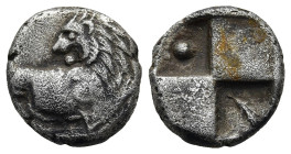 THRACE. Chersonesos. (Circa 386-338 BC).
AR Hemidrachm (12,2mm 2,2g)
Obv: Forepart of lion right, head reverted.
Rev: Quadripartite incuse square w...