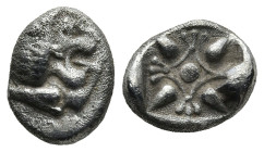IONIA. Miletos. (6th-5th centuries BC).
AR Diobol (10,5mm 1,1g)
Obv: Forepart of lion to left, head turned to right.
Rev: Stellate pattern within i...