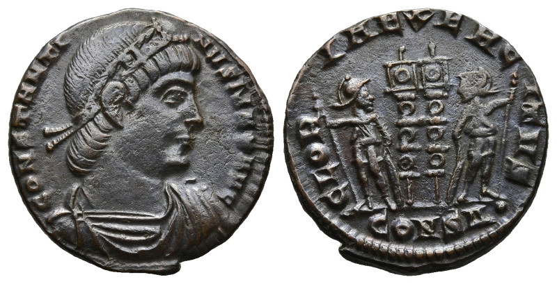 Constantine I 'the Great ' (307/310-337 AD). Constantinople
AE Follis (17,7mm 2...