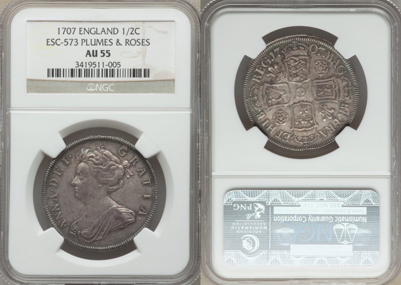 Anne 1/2 Crown 1707 AU55 NGC, KM518.4. S-3582. Roses and plumes in alternate ang...