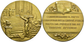 Regno d'Italia - Umberto I (1878-1900) - Medaglia 1898 - Commemorativa dei 50 Anni dello Statuto Albertino, Trieste 1848-1898 - AE - gr. 103,22 - 61 m...