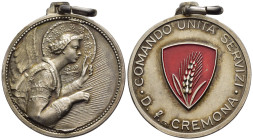 Militare - Medaglia Comando Unità Servizi, Divisione Cremona - con smalto rosso sullo stemma - Ag - 27 mm

SPEDIZIONE SOLO IN ITALIA - SHIPPING ONLY...