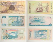Seychelles - Lotto di 3 banconote: 25 Rupees 1983 P#29 - 10 Rupees 1976 P#19 - 10 Rupees ND (1979-1980) P#23

SPEDIZIONE IN TUTTO IL MONDO - WORLDWI...