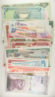 Mondiali - Lotto di 59 banconote nominali e anni vari

SPEDIZIONE IN TUTTO IL MONDO - WORLDWIDE SHIPPING

VF-UNC