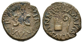 AUGUSTO (27 a.C. - 14 d.C.). Quadrante per Roma. AE (g 3,24). Lamia, Silius e Annius, monetieri. S C. R/ Simpulum e lituo. RIC I 421. qBB. Nr. Reg. 61...