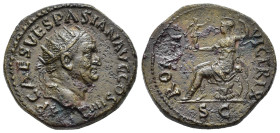 VESPASIANO (69-79). Dupondio per Roma. AE (g 11,85). Testa radiata a destra. R/ Roma seduta a sinistra su corazza; regge Vittoria e lancia; scudo diet...