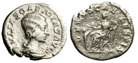 JULIA SOEMIA (madre di Elagabalo) Denario. IVLIA SOEMIAS AVG. Busto drapp. a ds. R/ VENVS CAELESTIS, Venus seduta in trono a sn., con una mela e uno s...