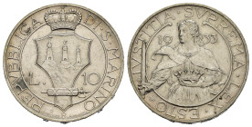 SAN MARINO. Repubblica. 10 Lire 1933. AR. Busto di S. Agata con spada e corona. R/ Stemma coronato. KM 10. qSPL