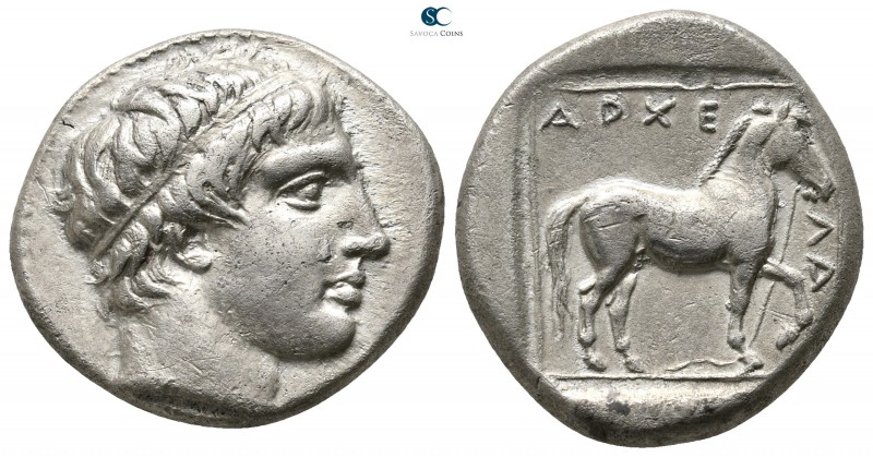 Kings of Macedon. Aigai. Archelaos 413-400 BC. 
Stater AR

23 mm., 10,87 g.
...