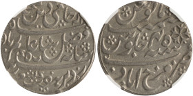 INDIA / BRITISH (BENGAL PRESIDENCY): 1 Rupee (ND / Year 45) in silver (0,909). Persian inscription on obverse. Persian inscription on reverse. Inside ...