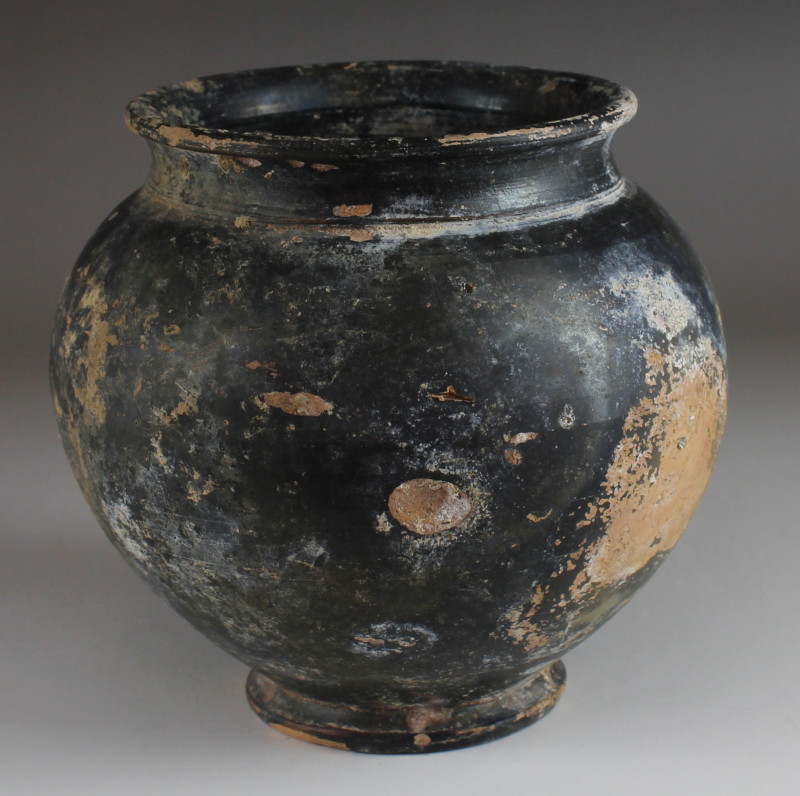 Greek, Italic cinerary urn

ITEM: Cinerary urn
 MATERIAL: Pottery
 CULTURE: ...