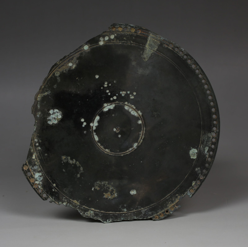Roman mirror

ITEM: Mirror
 MATERIAL: Bronze
 CULTURE: Roman
 PERIOD: 1st -...