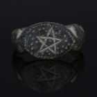 Medieval ring depicting a pentagram
