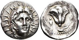 GRECIA ANTIGUA. ISLAS DE CARIA. Rodas. Estátera (c. 304-189 a.C.). A/ Cabeza de Helios mirando ligeramente a der. R/ Rosa, a izq. figura, en campo P-O...