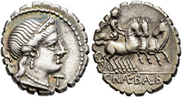 REPÚBLICA ROMANA. NAEVIA. C. Naevius Balbus. Denario. Roma (79 a.C.). A/ Cabeza de Venus a der., detrás SC, delante T. R/ Victoria en triga a der., ex...