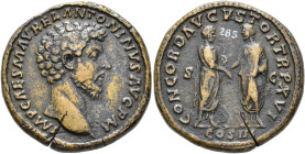 IMPERIO ROMANO. MARCO AURELIO. Sestercio. Roma (161-162). A/ Cabeza a der.; IMP CAES M AVREL ANTONINVS AVG P M. R/ Marco Aurelio y Lucio Vero de pie d...