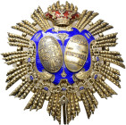 ÓRDENES Y CONDECORACIONES. Restauración (1875-1931). Placa de Justicia de magistrado. 74,4 x 82,9 mm. Con su estuche. EBC.