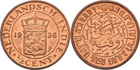 Dutch Oversea Regions
NEDERLANDS-INDISCH GOUVERNEMENT 1816–1949 - ½ Cent 1936, Copper, WILHELMINA 1890–1948 TYPE III mmt. druiventros. Gekroond rijks...
