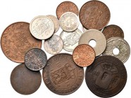 Dutch Oversea Regions
LOTS - Lot Overzee (18) Bestaande uit diverse denominaties waaronder blanco muntplaatjes (curieus!) Periode Nederlands-Indië. D...