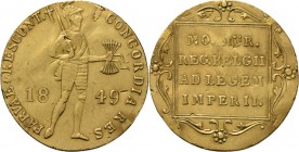KONINKRIJK DER NEDERLANDEN - WILLEM III 1849–1890
Gouden dukaat 1849 Staande ridder met zwaard en pijlbundel. Kz. tekst in versierd vierkant. Mt. mer...