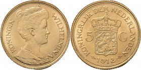 KONINKRIJK DER NEDERLANDEN - WILHELMINA 1890–1948
5 Gulden of gouden vijfje 1912 ‘Hermelijnen mantel’ door J. C. Wienecke. Zonder mmt. en mt.Sch. 754...