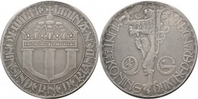 KONINKRIJK DER NEDERLANDEN - WILHELMINA 1890–1948
Ontwerp in zilver voor een rijksdaalder z.j. (± 1920) Door C.J. van der Hoef. Gekroonde gestyleerde...