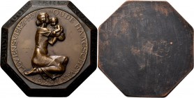 Medals
HISTORIEPENNIGEN - HISTORICAL MEDALS - EEUWFEEST DER LEVENSVERZ. MIJ. Oude Haagsche van 1836 1936, by door T. Dupuis. Geknielde vrouw met kind...