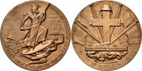 Medals
HISTORIEPENNIGEN - HISTORICAL MEDALS - NEDERLAND BEVRIJD 1945, by door M. Kutterink. Twee nymphen dragen schild waarop Nederlandse maagd met z...