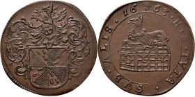 Medals
JETONS - REKENPENNINGEN - BRUSSEL. 1663 Gehelmd wapenschild van Van der Haege. Kz. griffioen gezeten op goed gesloten geldkist HIS • TVTA • SV...