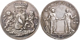 Medals
VROEDSCHAPS-RAADSPENNINGEN ATTENDANCE TOKENS - JENTONS DE PRÉSENCE - VROEDSCHAPSPENNING z.j. (1768), by door J. Marmé., 'S–GRAVENHAGE Gekroond...