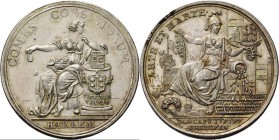 Medals
VROEDSCHAPS-RAADSPENNINGEN ATTENDANCE TOKENS - JENTONS DE PRÉSENCE - VROEDSCHAPSPENNING z.j. (± 1740), HAARLEM Zittende stedenmaagd bij zuil C...