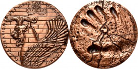 Medals
Foreign Medals - CONFÉDÉRATION DES INDVSTRIES CÉRAMIQVES DE FRANCE n.d. (1982) 1990, by by Jacques Birr., FRANCE Mythological creature to left...