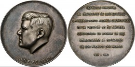 Medals
Foreign Medals - JOHN F KENNEDY. 1963, MEXICO Head left. Rev. RECUERDO IMMORTAL / AL PRESIDENTE DE LOS ESTADOS / UNIDOS DE NORTE AMERICA SACRI...