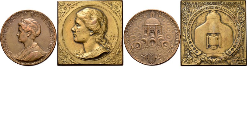Medals
LOTS - Lot Wienecke (2) Bestaande uit: 1914. SIETSKE WIENECKE. Dochter v...