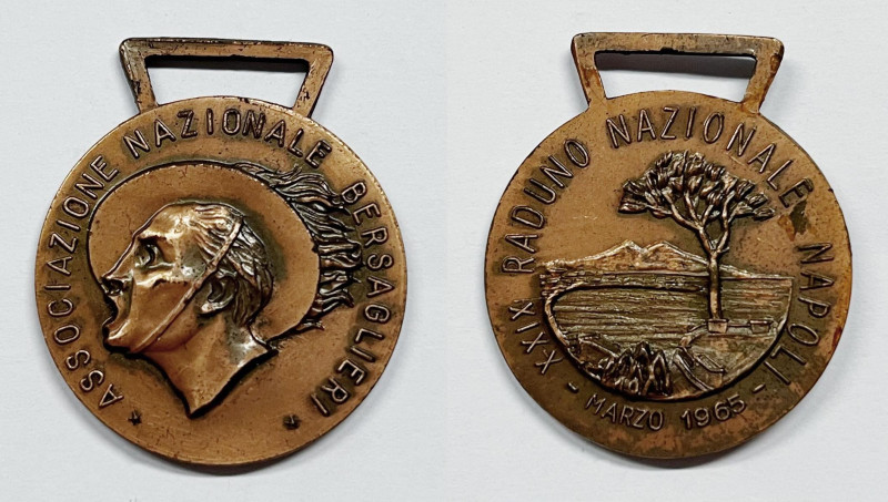ITALIA. Medaglia XIX raduno nazionale bersaglieri a Napoli, 1965. Ae; 27,7 mm
...