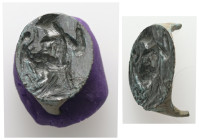 AE Roman finger-ring . 3.86 g 18.91 mm
