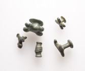 Lot of 5 unclassified See picture. LOT SOLD AS IS, NO RETURNS.(LT-104)