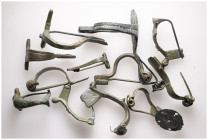 Lot of 14 unclassified See picture. LOT SOLD AS IS, NO RETURNS.(LT-108)