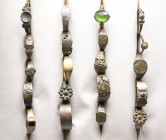 Lot of 20 unclassified See picture. LOT SOLD AS IS, NO RETURNS.(LT-79)