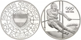 1995. 200 chelines. (Kr. 3027). 33,63 g. AG. Centenario de los Juegos Olímpicos - esquiador. En estuche oficial con certificado. Proof.