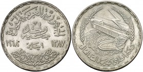 AH 1387/1968. Egipto. 1 libra. (Kr. 415). 25 g. AG. EBC+.