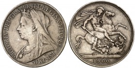 1900. Gran Bretaña. Victoria. 1 corona. (Kr. 783). 27,97 g. AG. Año LXIV. MBC.