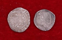 Reyes Católicos y Austrias. Granada y Sevilla. 1 real. Dos monedas. Recortadas. (BC+).