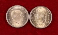 1953*1954 y *1956. Estado Español. 2,50 pesetas. (Cal. 68 y 69). S/C-.