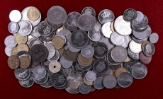 Lote de 258 monedas españolas. Incluye 3 monedas de 100 pesetas del Estado Español. A examinar. BC/S/C.