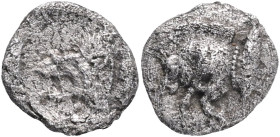 Mysia, Kyzikos, Obol 450-400 BC Obverse: forepart of boar left, tunny to right Reverse: head of lion left, retrograde K aboveDiameter Silver, weight 0...